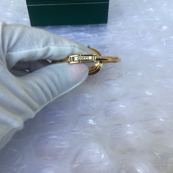 Vintage Gucci 11/12.2 Interchangeable Bezel Bangle Watch Petite Great Condition - Picture 4 of 6